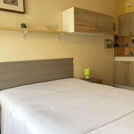 équipé 2* - Proche Thermes Et Commodités, Exposition Sud - Fr-1-553-80 * Balaruc-les-Bains