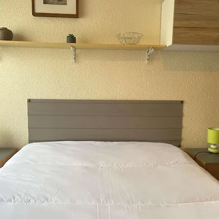 équipé 2* - Proche Thermes Et Commodités, Exposition Sud - Fr-1-553-80 Appartement